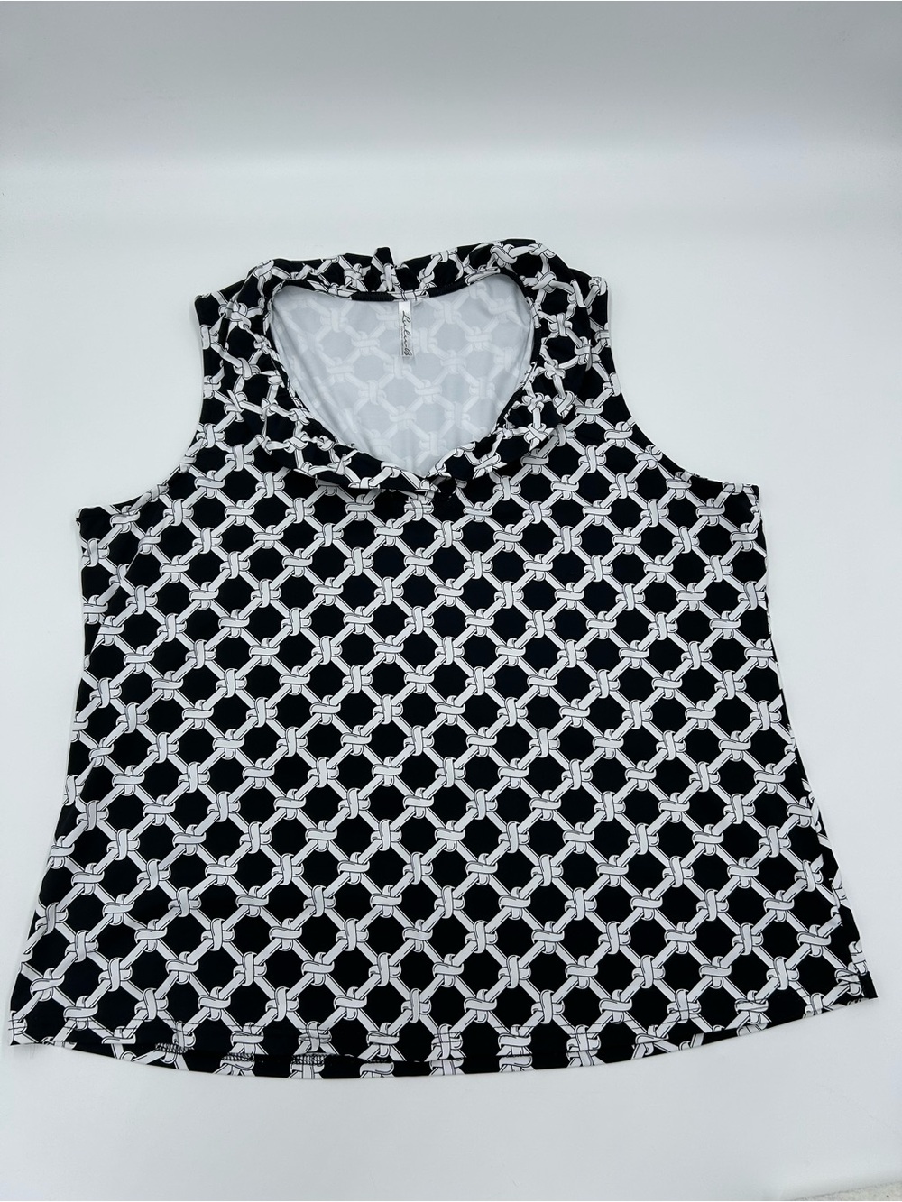 Lulu-B Black & White Ruffle Knot-Chain Print Tank Top 1X